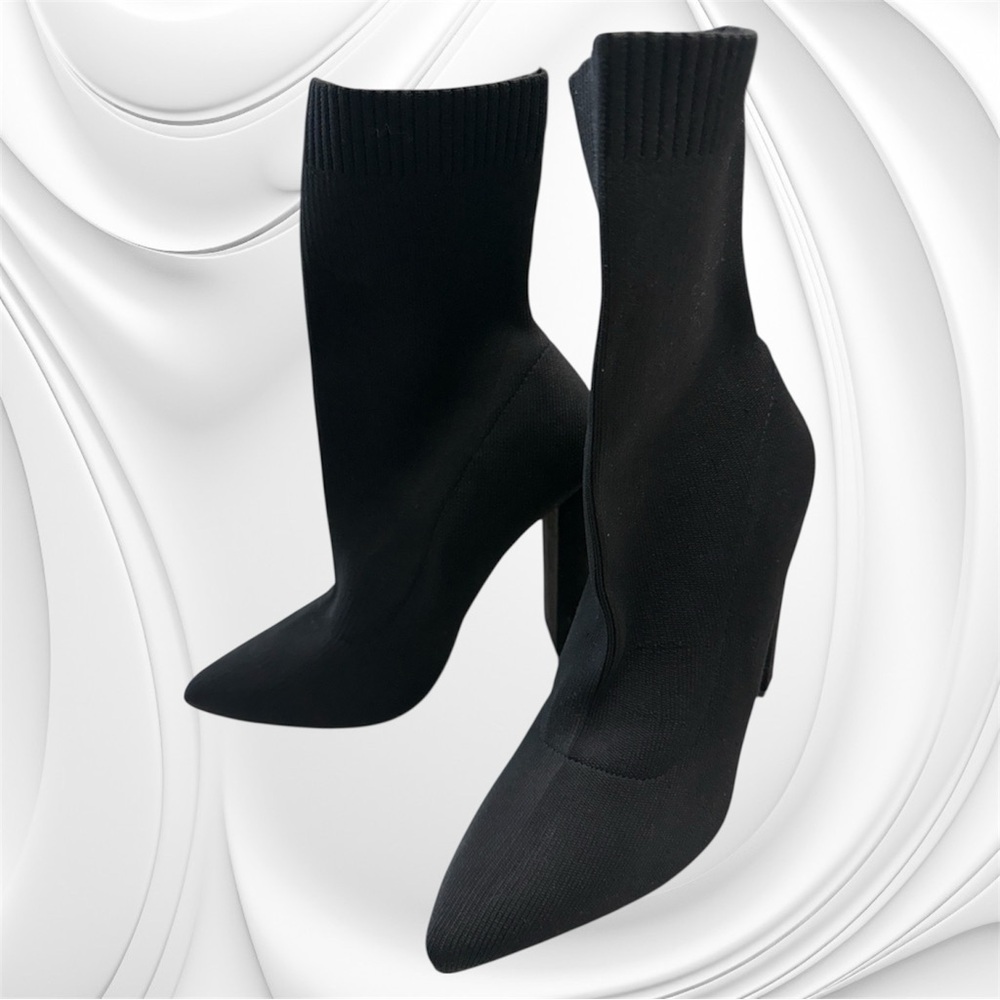 Elegant Black Knit Ankle Boots